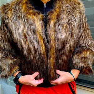 Faux Fur 3/4 sleeve shell